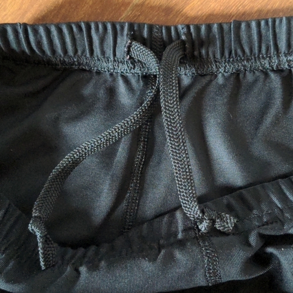 Nike Dri-Fit Black Leggings - Picture 5 of 7